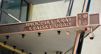 Novým ředitelem krajského úřadu se stal JUDr. Lukáš Glaser, Piráti byli ve výběrové komisi